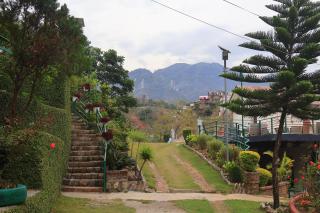 Home in the Hills, Resort & Restaurant - 4