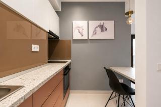 Luxury Central Studio with Balcony & City Views - 6