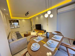 Cozy home with Prime location in Rehab City - 1