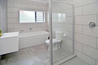 Amazing 2BR 2Bath with River View in Waterfall - 4