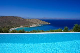 Luxury Villa with Panoramic Sea Views - 6