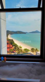 4BR Beachfront - 1 Super King 3 Queen - Cenang - 4