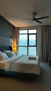4BR Beachfront - 1 Super King 3 Queen - Cenang - 1