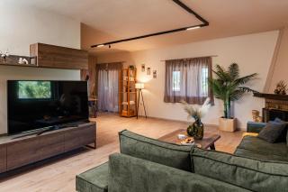 Noemi SeaView Villa, Walking Distance to Beach, by IdealStay Experience - 7