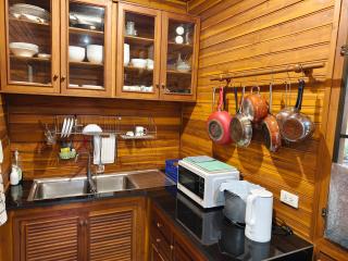 Jinda Teak House - 2
