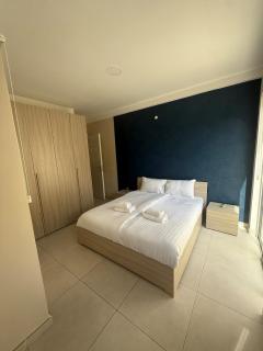 Cosy 1BR Apt Near Beach, Bars & Restaurants - 4