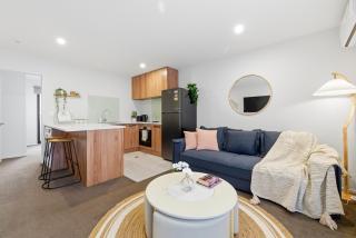 3 Ensuites 2 mins walk to the Stadium FREE parking - 6