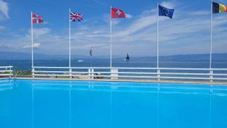 Exclusive Lakeside Experience by Lake Geneva - 4