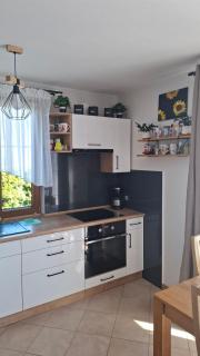Uroczy Domek z Kominkiem - 7