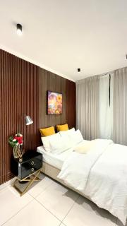 The Signature Luxury Stay - 4