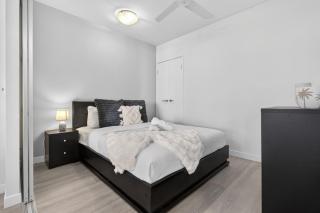 Gorgeous and Spacious 2BR Beach Apt with Pool, Parking and Gym - 1