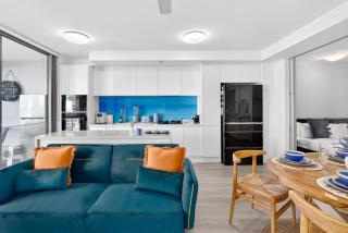 Gorgeous and Spacious 2BR Beach Apt with Pool, Parking and Gym - 8