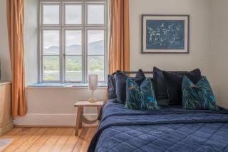 The Coachmans Quarters at Brantwood, studio apartment with stunning views and lake access - 5