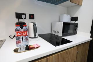 City-Linked Studio near Galleria & Cleveland - 5