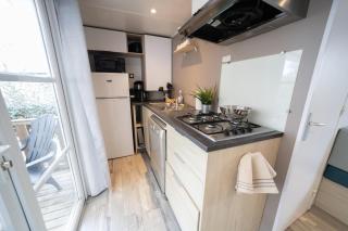 Mobil-home au Camping Castellas - 5