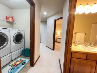 EV2-GRACE VILLA-Many BRs and loft - 3
