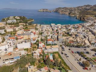 Seaside Breeze Villa - Beachfront, Private Pool, BBQ - 6
