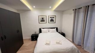 Sliema 2 Bedrooms Apartment with Sea View - 1