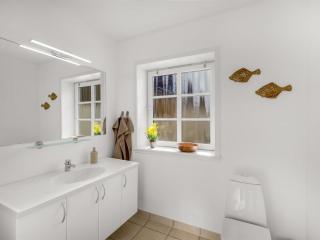 Apartment Loreia - 300m from the sea by Interhome - 7