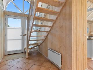 Holiday Home Yanne - 550m from the sea by Interhome - 5