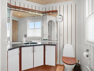 Holiday Home Yanne - 550m from the sea by Interhome - 1