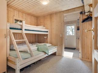 Holiday Home Sinnika - 550m from the sea by Interhome - 2