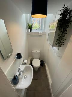 Quiet & Cosy City Flat Near Holyrood - 2