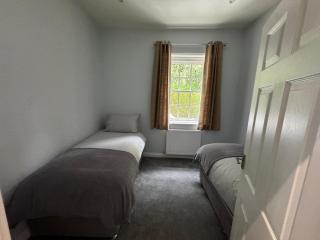 The Lodge - 7