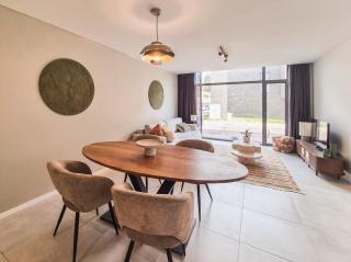 1-bedroom apartment with free parking - 1