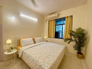 Spacious 1 Bed 2 bath Bandra Balcony Wifi - 1