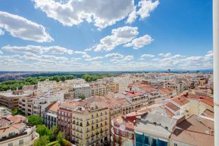 Estancia Real para 8, al pie de Plaza España - 1