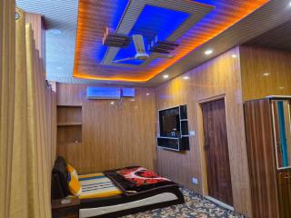 Hotel Dilli Darbar and Restaurant - 1