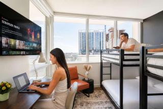 Prime ASU Area Balcony Pool Gym W&D Parking PHX - 1