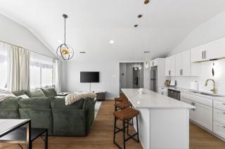 3BR Home Near KC | 13 Min to Stadium | Sleeps 6 - 5