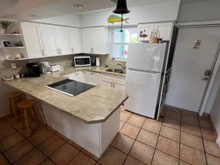 LICENSED MGR - 2/2 VILLA - OCEANFRONT BEACH RESORT - SALTWATER LAGOON & MARINA! - Key Largo - 1