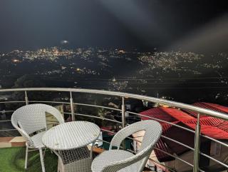 Siesta B&B Private Balcony & Himalayan Sunrise Views - 3