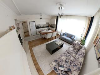 Fatoş's Spacious 2BR - Old Town 5 min away - 9