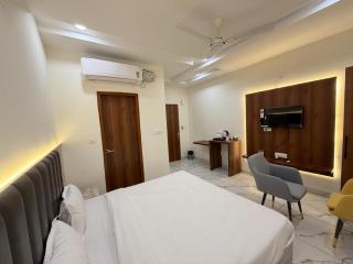 Hotel K9 Regency - 3