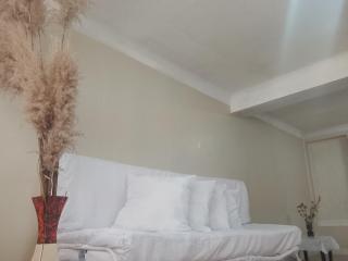 White Apartment - 3