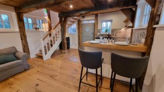 Altes Bauernhaus im Grünen - 1