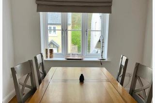 Apartment Sleeps 4 with Parking - 6