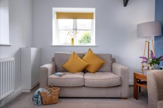 The Coach House - 9