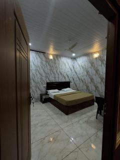 Budget friendly rooms - 5