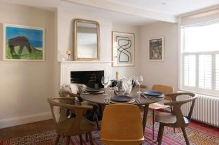 Stunning 4 Bed Georgian House in Chichester - 3
