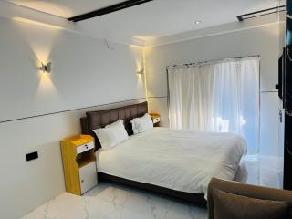 City Hotels & Apartments - 7
