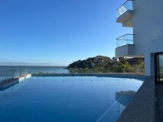 Wake up to the sound of the sea - 4