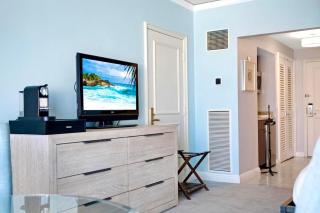 The Palms, Ocean View Studio Located at Ritz Carlton - Key Biscayne - 7