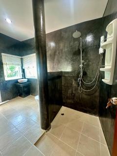 Stunning Seaview House 2 Bedroom Patong - 1