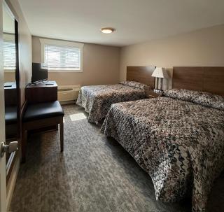 Mushroom Cap Motel - 6
