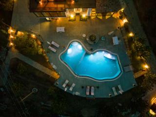 Sunrise House - Swimming Pool - 3